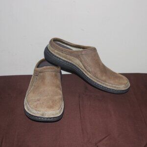 GC MENS MERRELL SLIP ON SHOES - 8 1/2